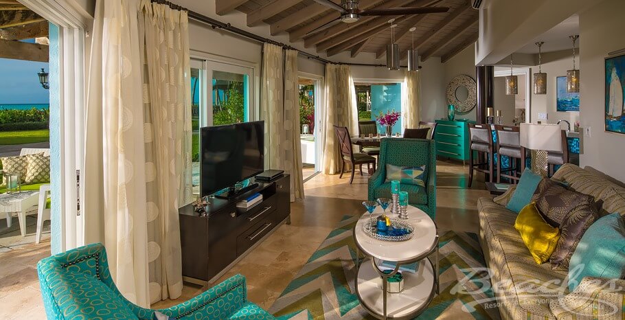 beachfront two bedroom suite in turks and caicos